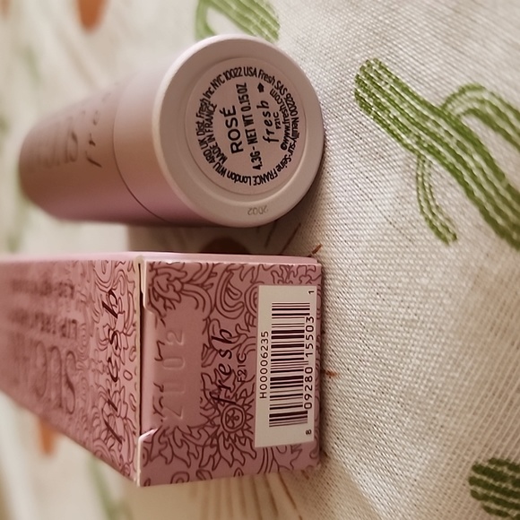 fresh SUGAR Lip Balm Hydrating Treatment Color: Rose' - Picture 2 of 3